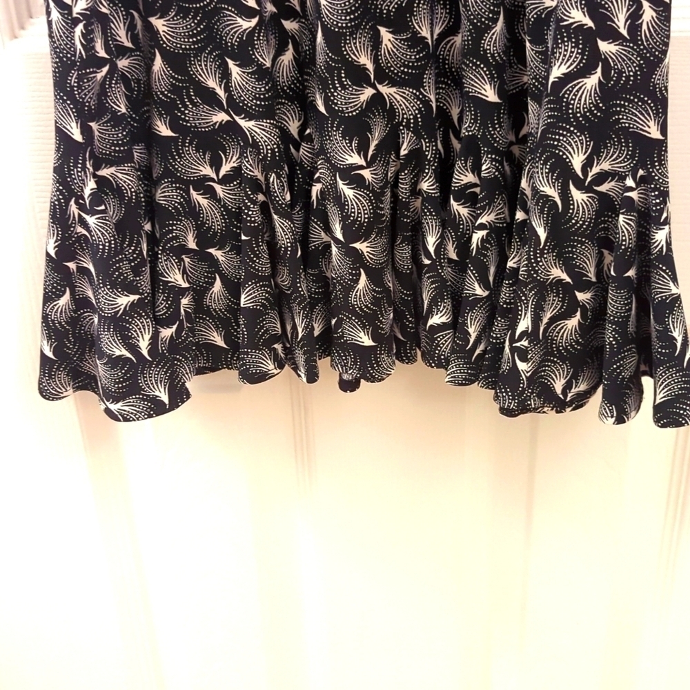 NWT Maggy London Dress 3/4 Sleeve Black and White Size 8 - Picture 6 of 6